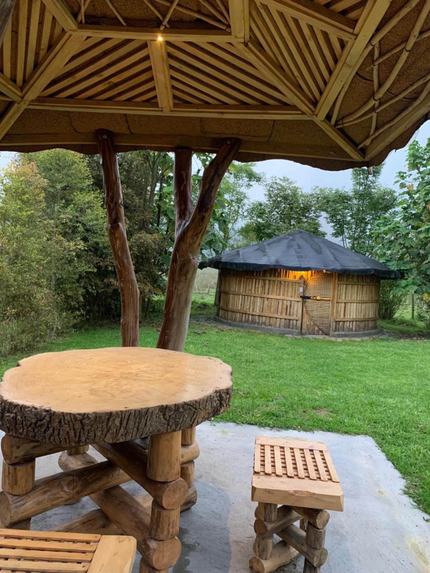 Hostal La Laguna Villamaría Εξωτερικό φωτογραφία