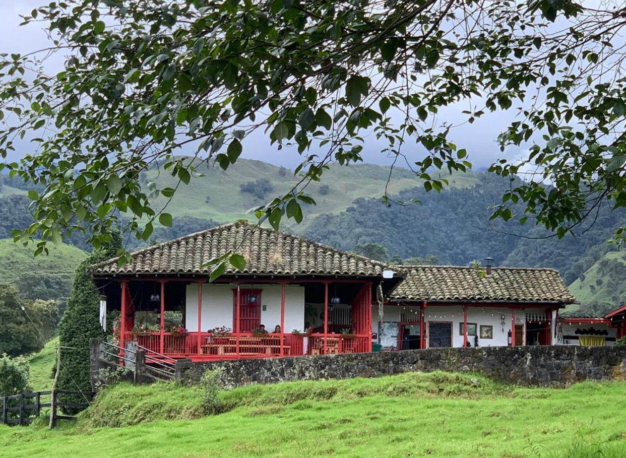 Hostal La Laguna Villamaría Εξωτερικό φωτογραφία